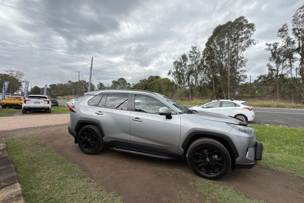 2025 Toyota RAV4 AXAH52R Cruiser SUV Image 19