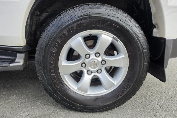 2007 Toyota LandCruiser Prado KDJ120R GXL SUV Image 11
