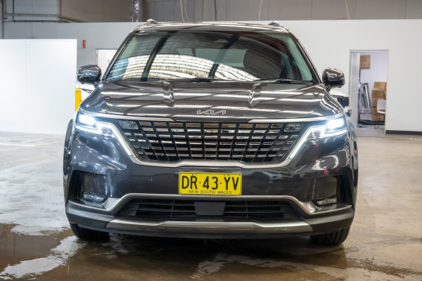 2023 Kia Carnival KA4 Special Edition People Mover image 4