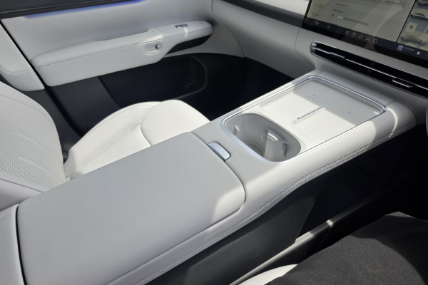 2026 XPeng G6  Long Range SUV Image 26
