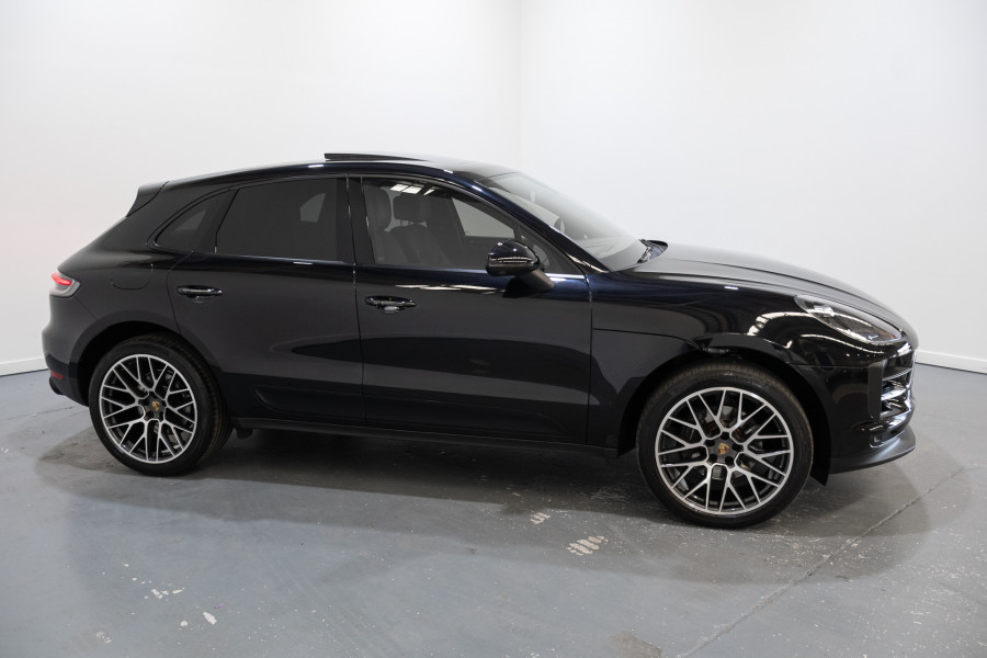 2021 Porsche Macan SUV Image 7