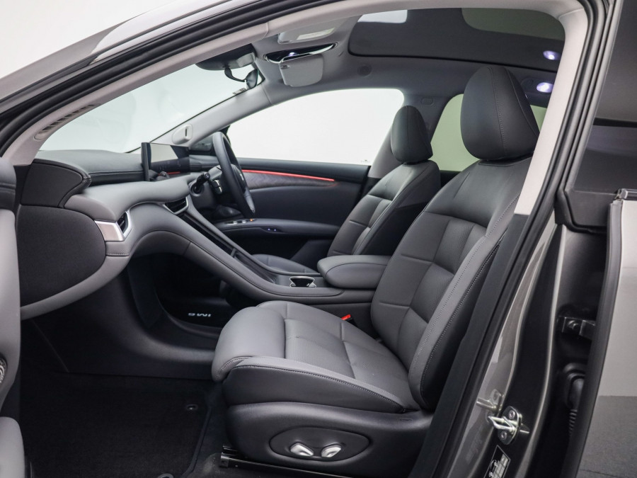 2026 MG IM6 Performance Sedan Image 17
