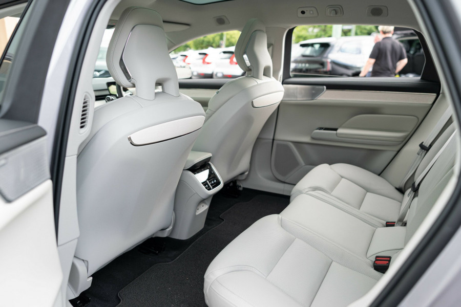 2025 MY26 Volvo ES90  Ultra Single Motor Sedan Image 13