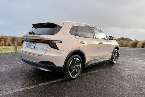 2026 MG MGS5 EV ZS3EM Essence 49 SUV Image 3