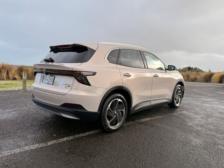 2026 MG MGS5 EV ZS3EM Essence 49 SUV Image 3