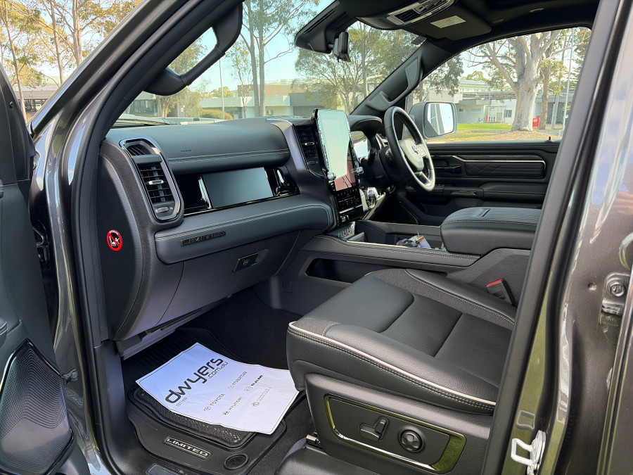 2025 Ram 1500 DT6M9822M.26/XB9 Limited RamBox Ute Image 9