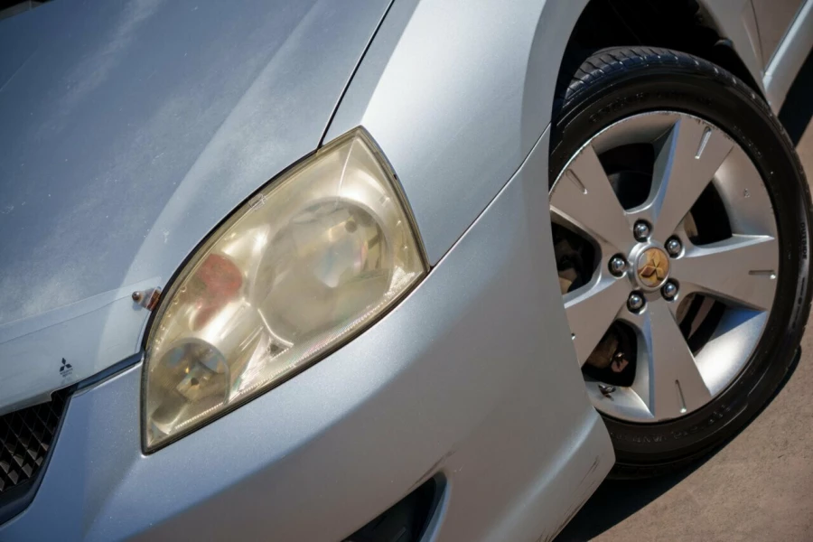 2008 Mitsubishi 380 DB Series III SX Sedan Image 6