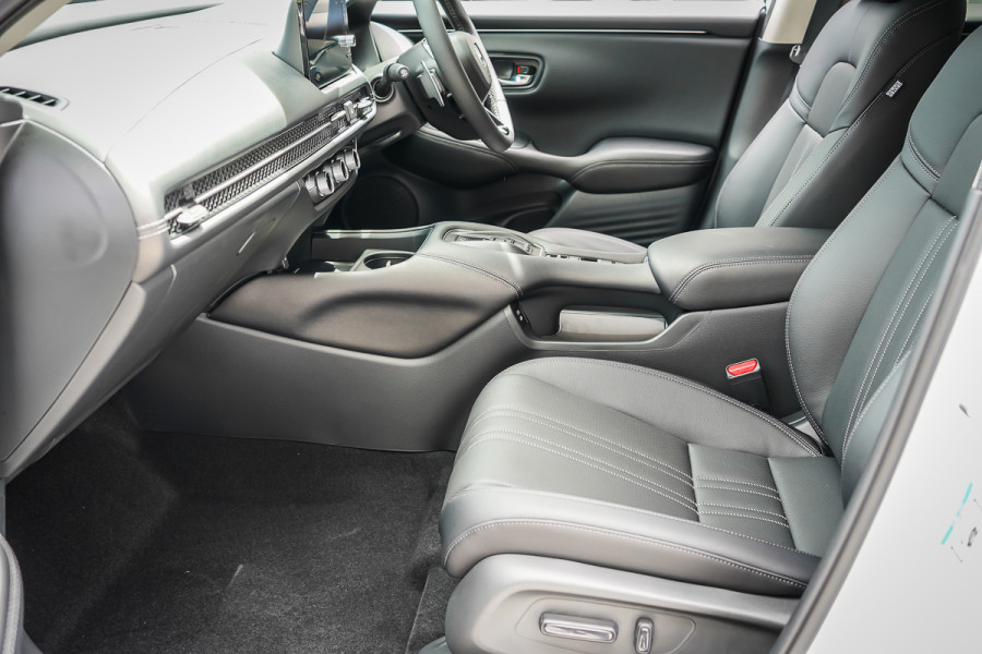 2024 Honda ZR-V RZ e:HEV LX SUV Image 31