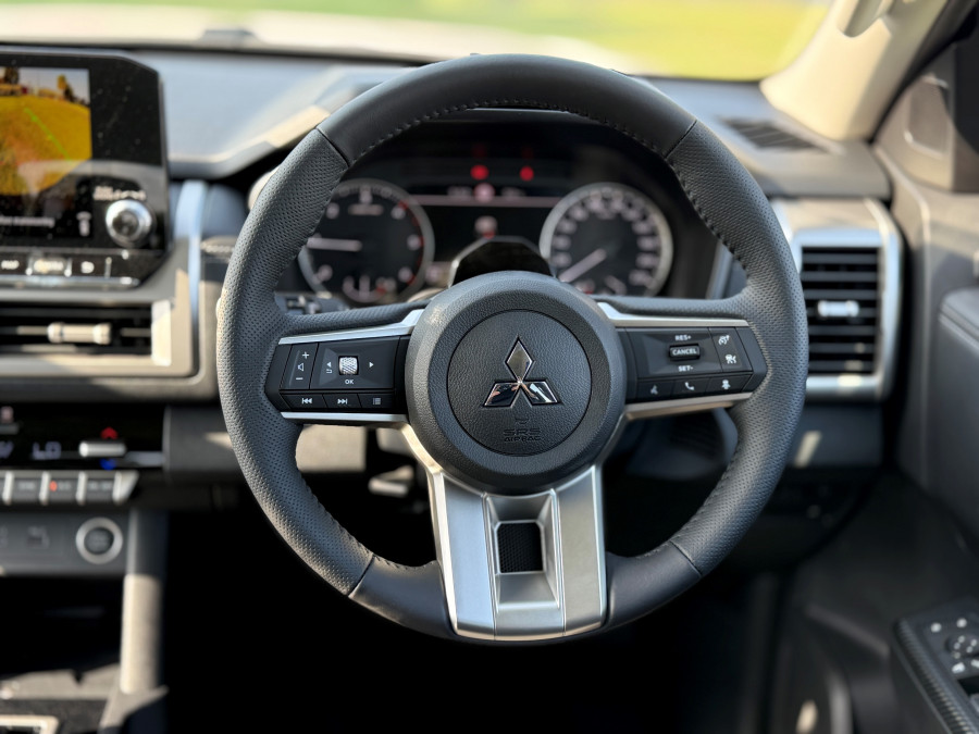 2025 Mitsubishi Triton MV GLS Ute Image 11