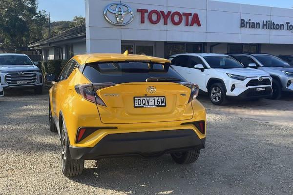 2017 Toyota C-HR NGX10R Koba SUV Image 6