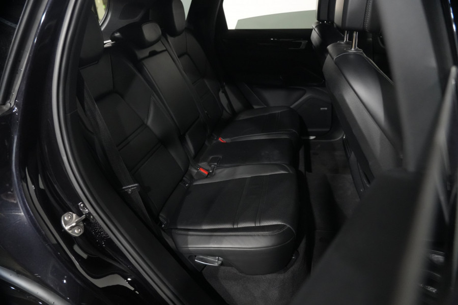 2018 Porsche Cayenne E-Hybrid SUV Image 27