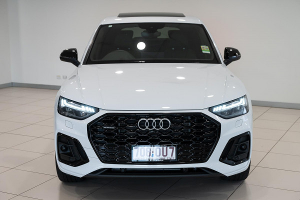 2025 Audi Q5 FY 55 TFSI e S Line SUV image 4