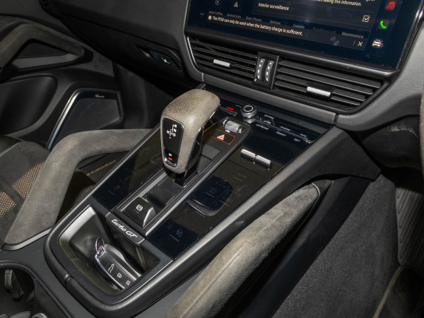 2022 Porsche Cayenne Turbo GT Coupe image 21