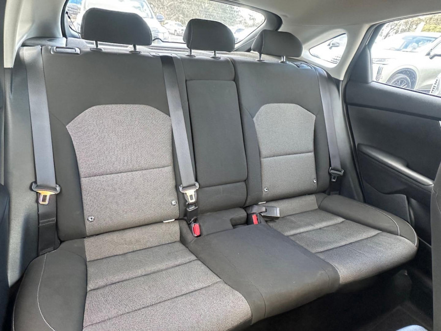 2024 Kia Cerato BD S Hatch Image 11