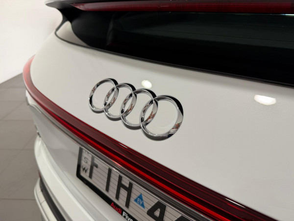 2025 Audi Q4 e-tron F4 45 SUV image 10
