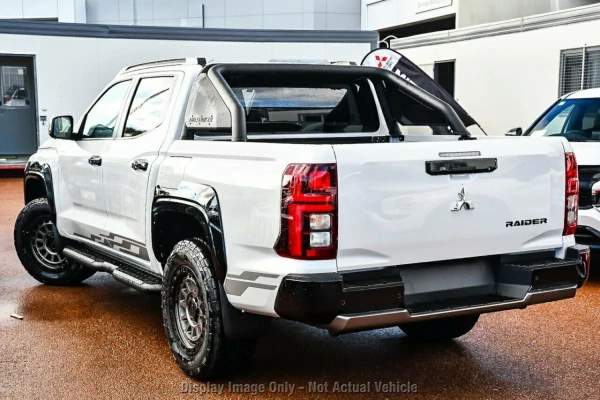 2026 Mitsubishi Triton MV Raider Ute Image 3