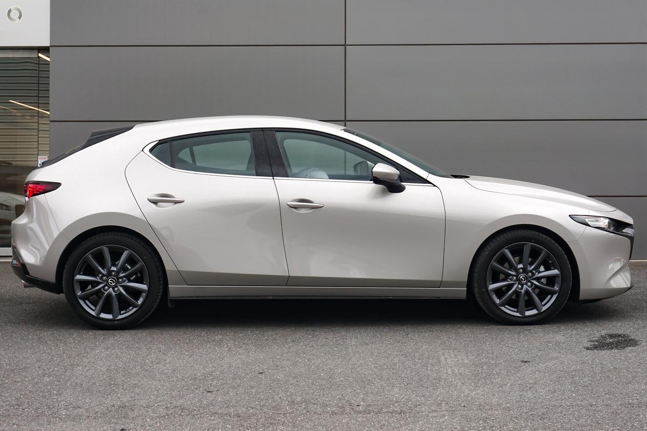 2024 Mazda 3 BP Series G20 Touring Hatch Image 5