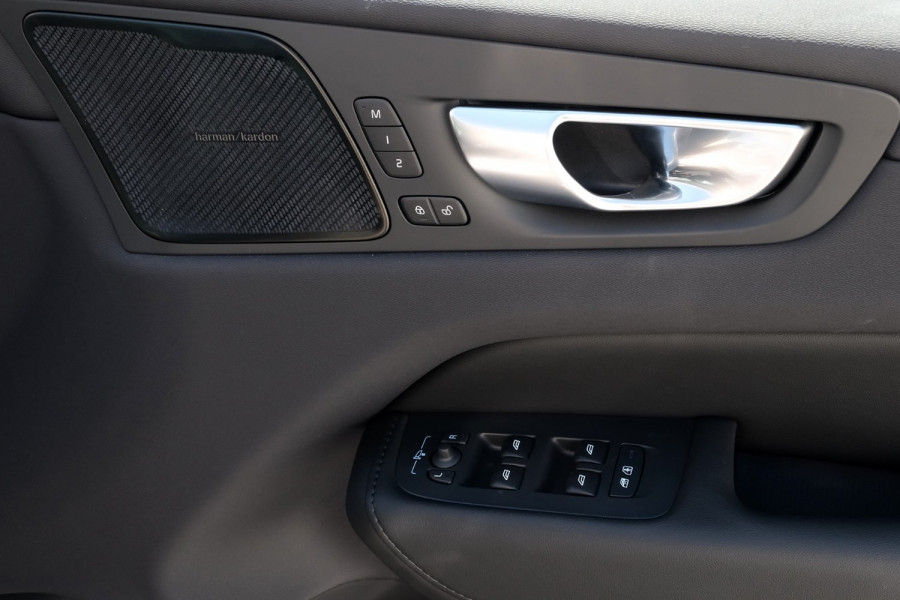 2023 Volvo XC60 UZ Ultimate B6 Dark SUV Image 23