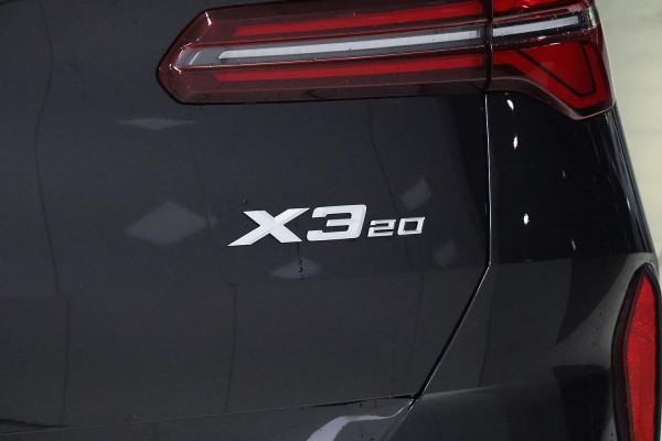 2025 BMW X3 G45 20 xDrive SUV image 4
