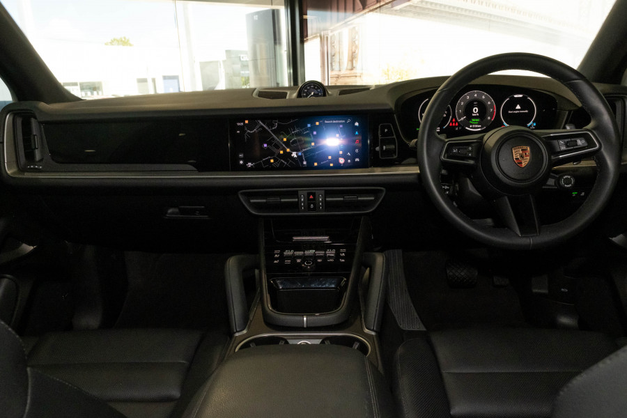 2025 Porsche Cayenne E-Hybrid SUV