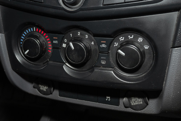 2014 Mazda BT-50 XT Hi-Rider Cab Chassis Image 14