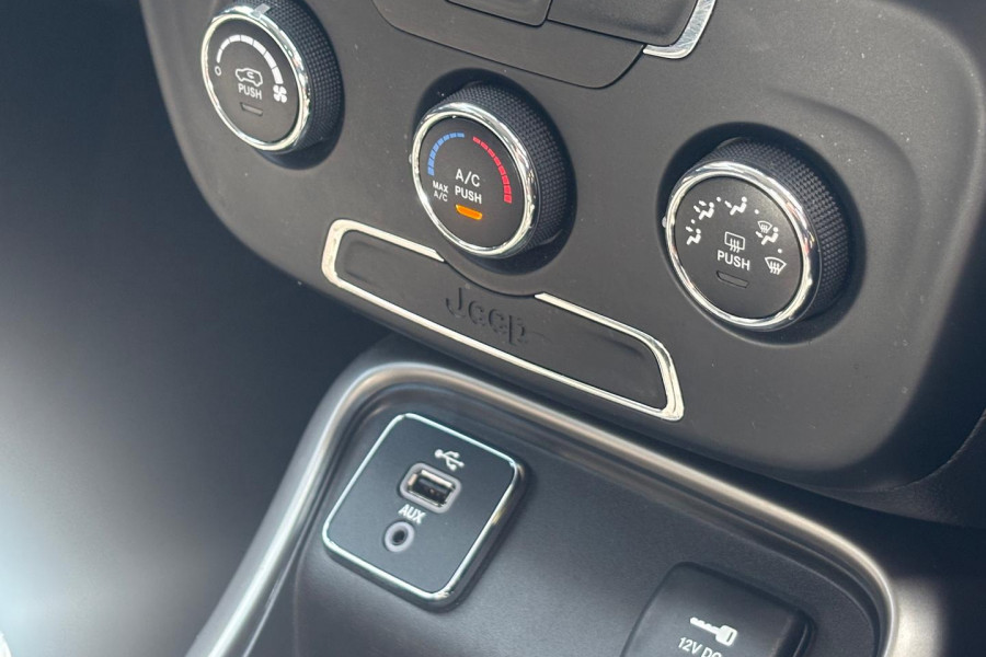 2018 Jeep Compass M6 Sport SUV Image 19
