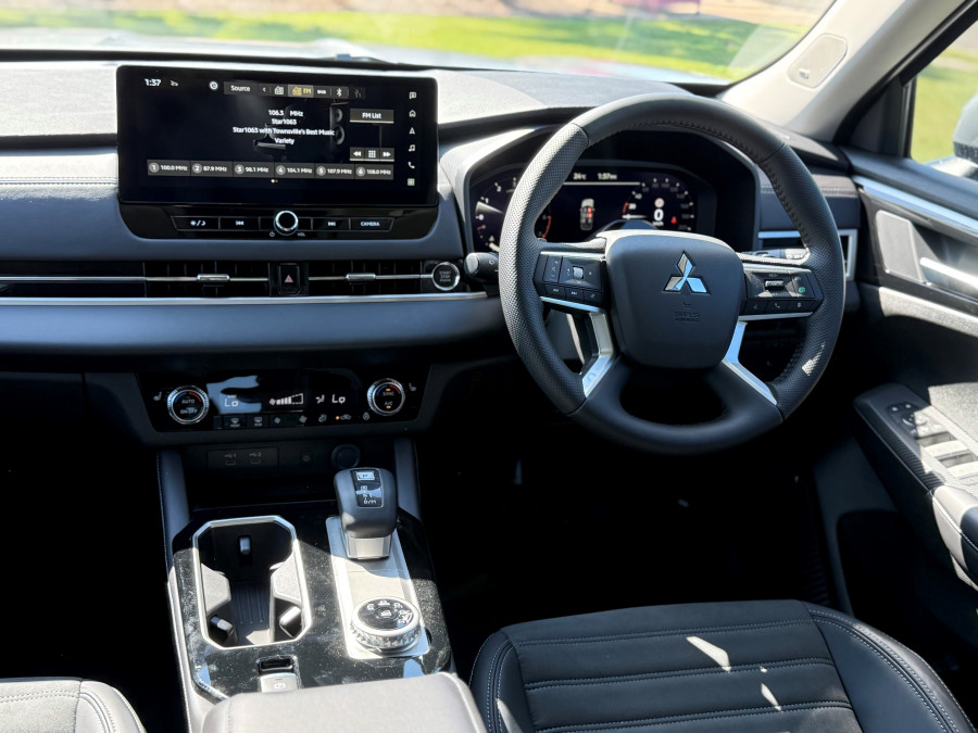 2025 Mitsubishi Outlander ZM Aspire SUV Image 11