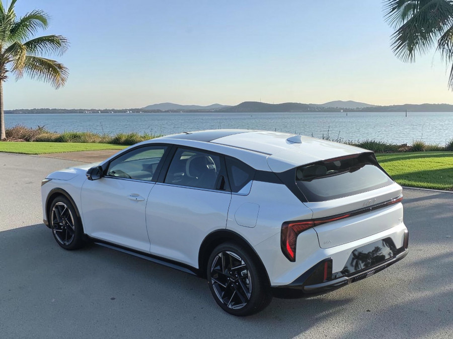 2025 MY26 Kia K4 CL4m GT-Line Hatch Image 6