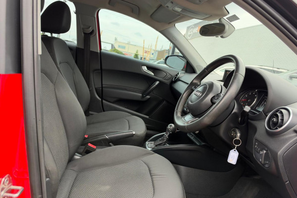 2013 MY14 Audi A1 8X Attraction Sportback Image 11