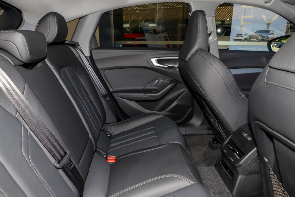 2025 Audi A5 B10 TFSI 150kW S line Sedan image 9