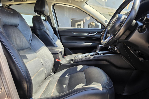 2017 Mazda CX-5 KF Series GT SUV Image 22