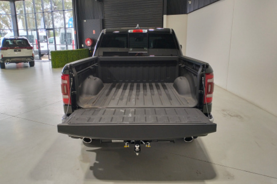 2024 Ram 1500 DT Laramie Ute Image 8