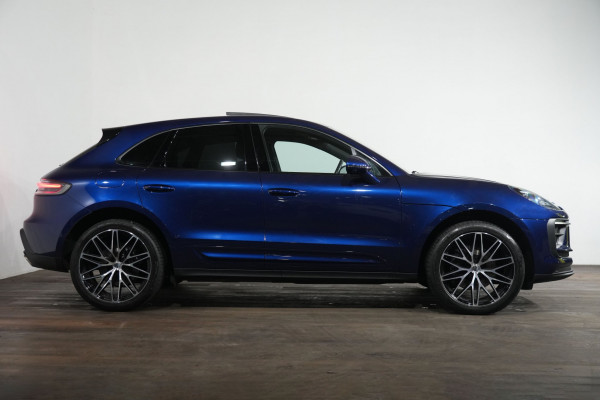 2022 Porsche Macan SUV Image 4