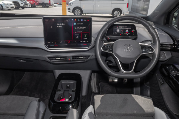 2025 Volkswagen ID. 5 E2 Pro SUV image 7