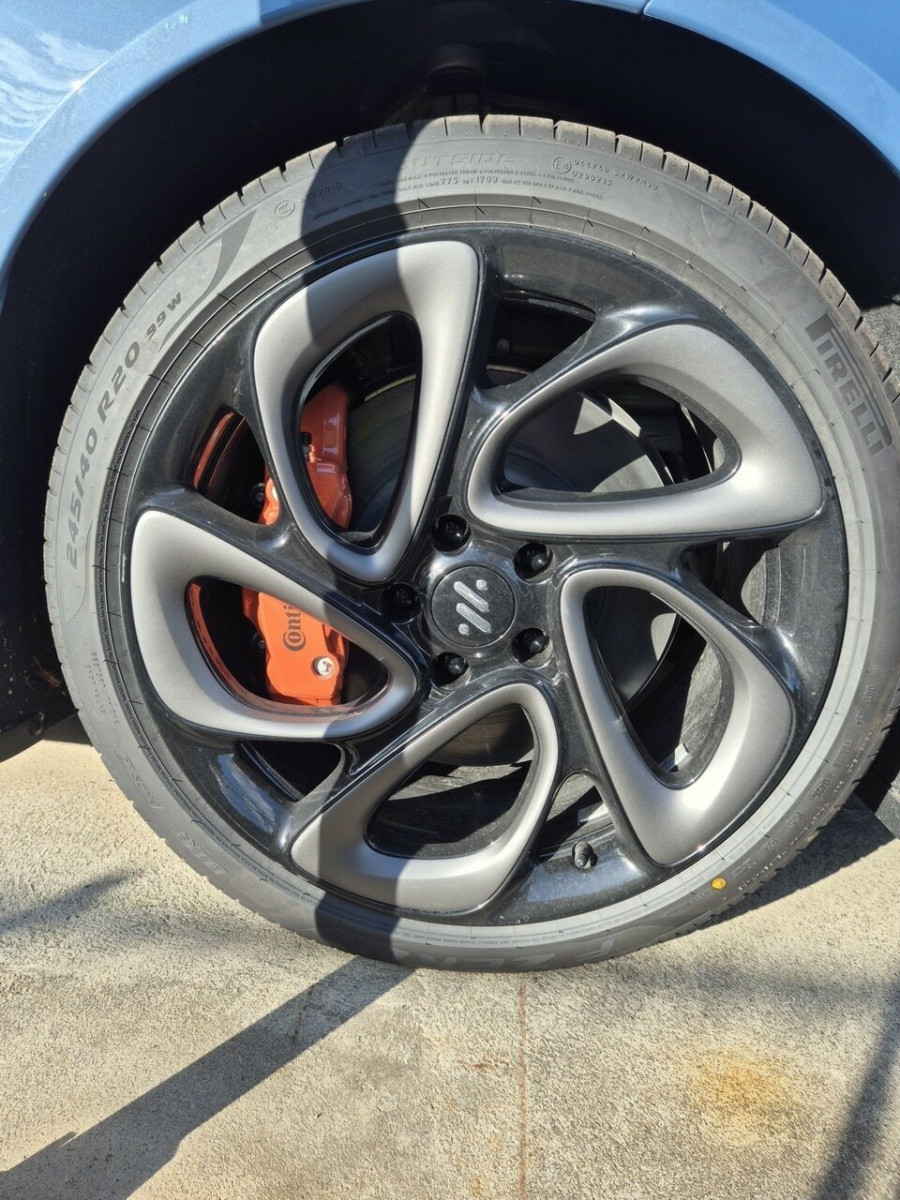 2026 MG IM5 P12L Platinum Hatch Image 10