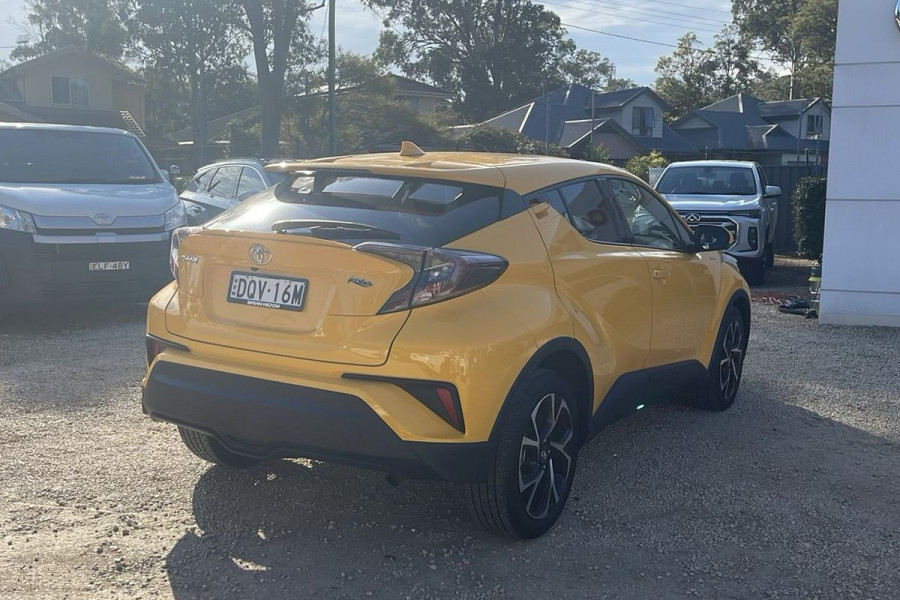 2017 Toyota C-HR NGX10R Koba SUV Image 7