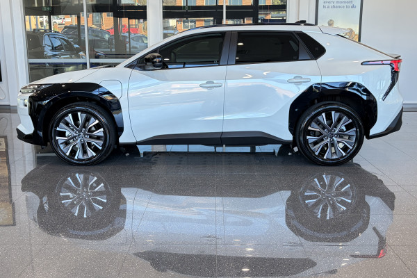 2026 Subaru Solterra E1-1 AWD Touring SUV Image 3