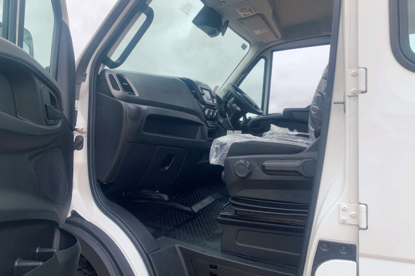 2024 Iveco Daily4x4 7T Cab Chassis Image 7