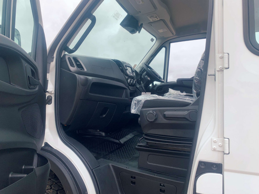 2024 Iveco Daily4x4 7T Cab Chassis Image 7