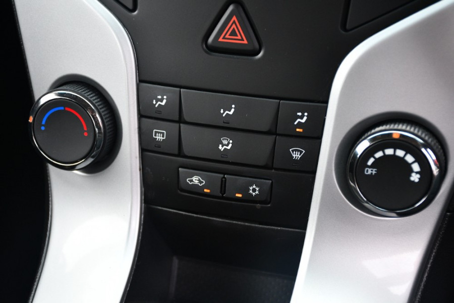 2014 Holden Cruze Vehicle Description. JH  II MY14 EQUIPE SED 4DR SA 6SP 1.8I Equipe Sedan Image 14