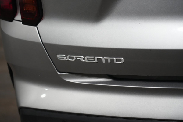 2022 Kia Sorento Sport SUV Image 9