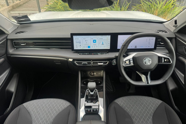 2026 MG HS Excite SUV Image 8