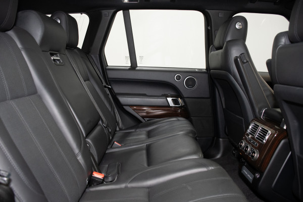 2018 Land Rover Range Rover SDV8 Vogue SE SUV Image 3