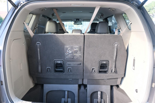 2017 MY18 Kia Carnival YP Platinum Van Image 11