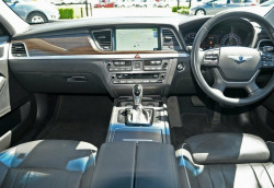 2014 Hyundai Genesis DH Ultimate Pack Sedan