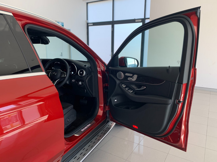 2020 Mercedes-Benz C Class GLC300 4M FL Wagon Image 13