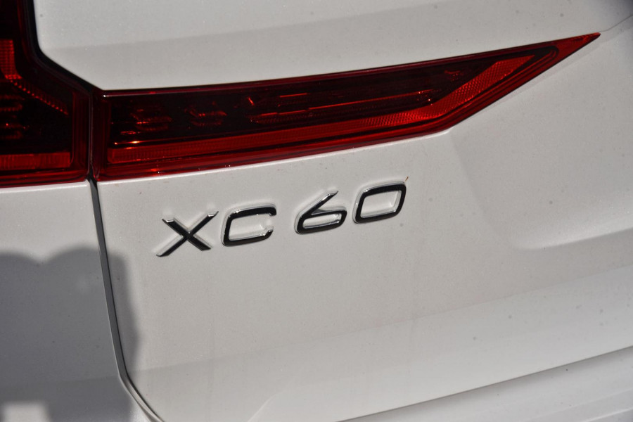 2025 MY26 Volvo XC60 UZ Ultra B5 Dark SUV Image 4