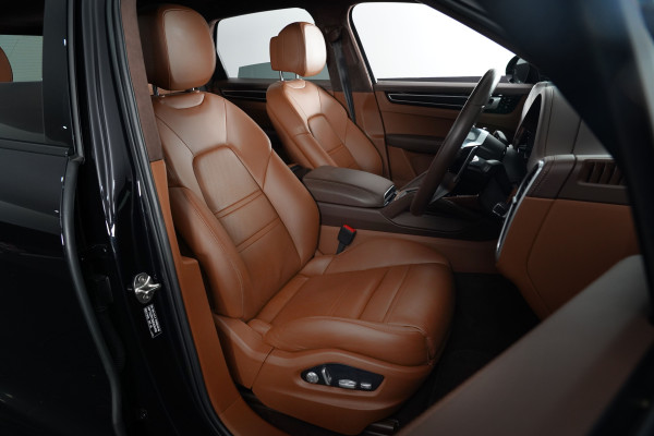 2021 Porsche Cayenne Gts SUV Image 28