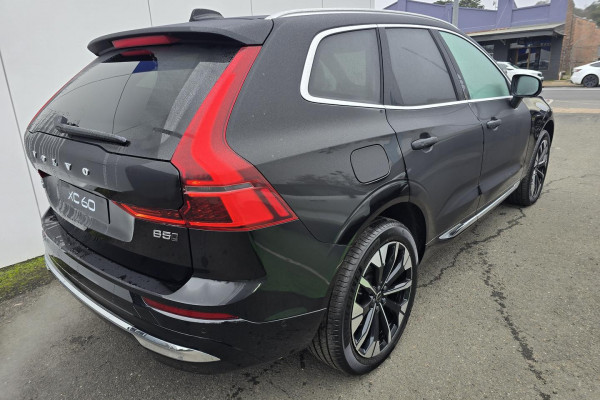 2026 Volvo XC60 UZ Plus B5 Bright SUV Image 9