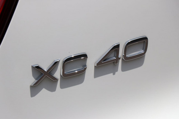 2018 Volvo Xc40 (No Series) MY19 T4 Momentum Suv